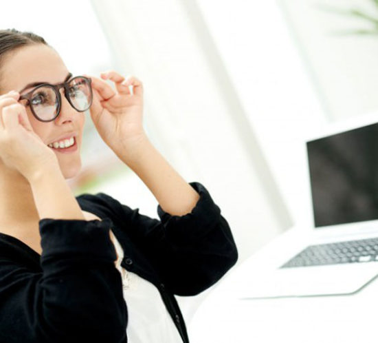 Salud ocular y trabajo: consejos para cuidar tus ojos