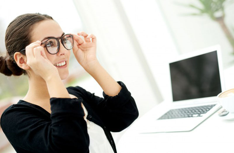 Salud ocular y trabajo: consejos para cuidar tus ojos