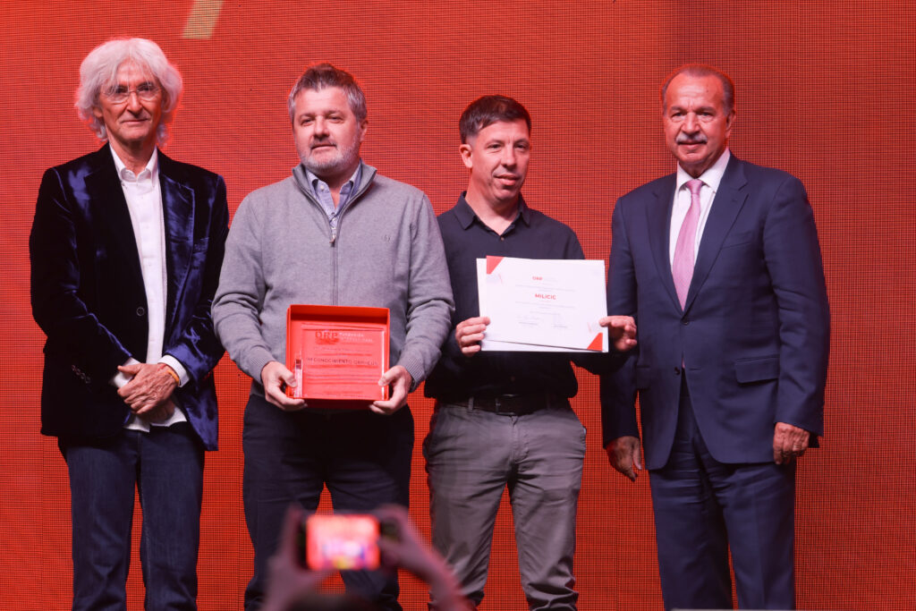 Representantes de Milicic reciben el Reconocimiento Empresarial ORP 2026 en la Noche Orpheus